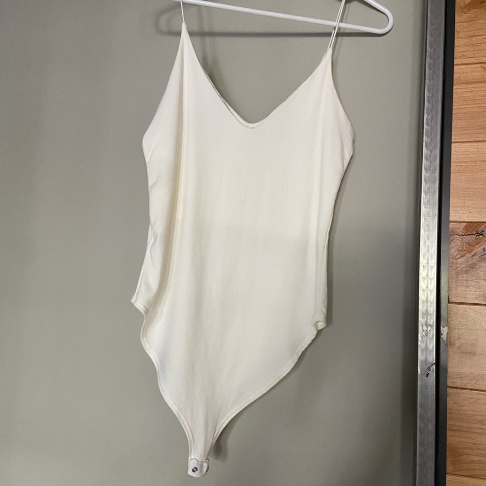 White v neck bodysuit
